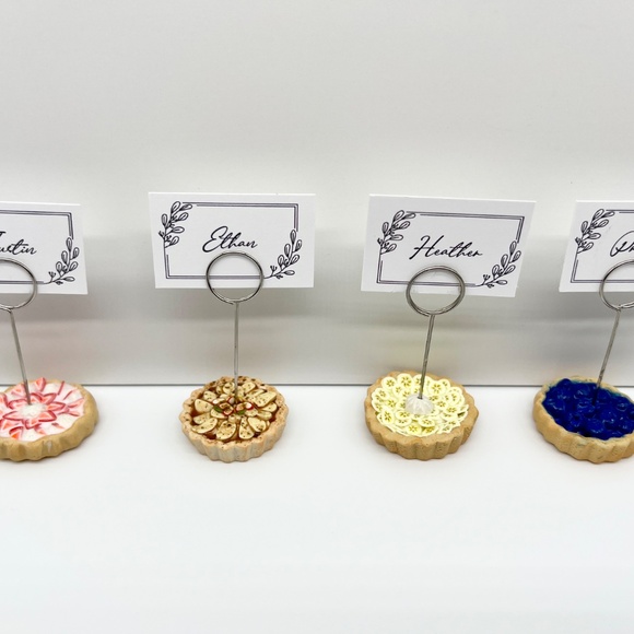 Fruit Tart Place Card Holders - Set of 4 - Apple, Banana, Blueberry, Strawberry - Picture 3 of 16